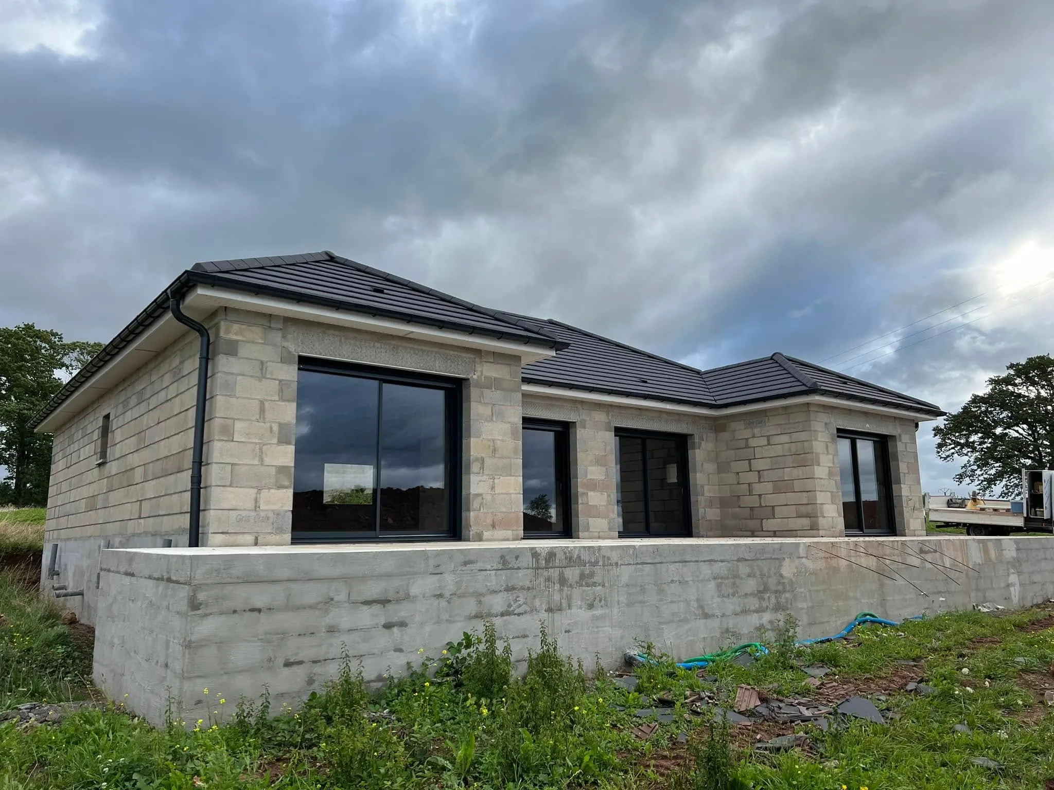 Dalle béton sur vide sanitaire d’une maison neuve — Maçonnerie Altan