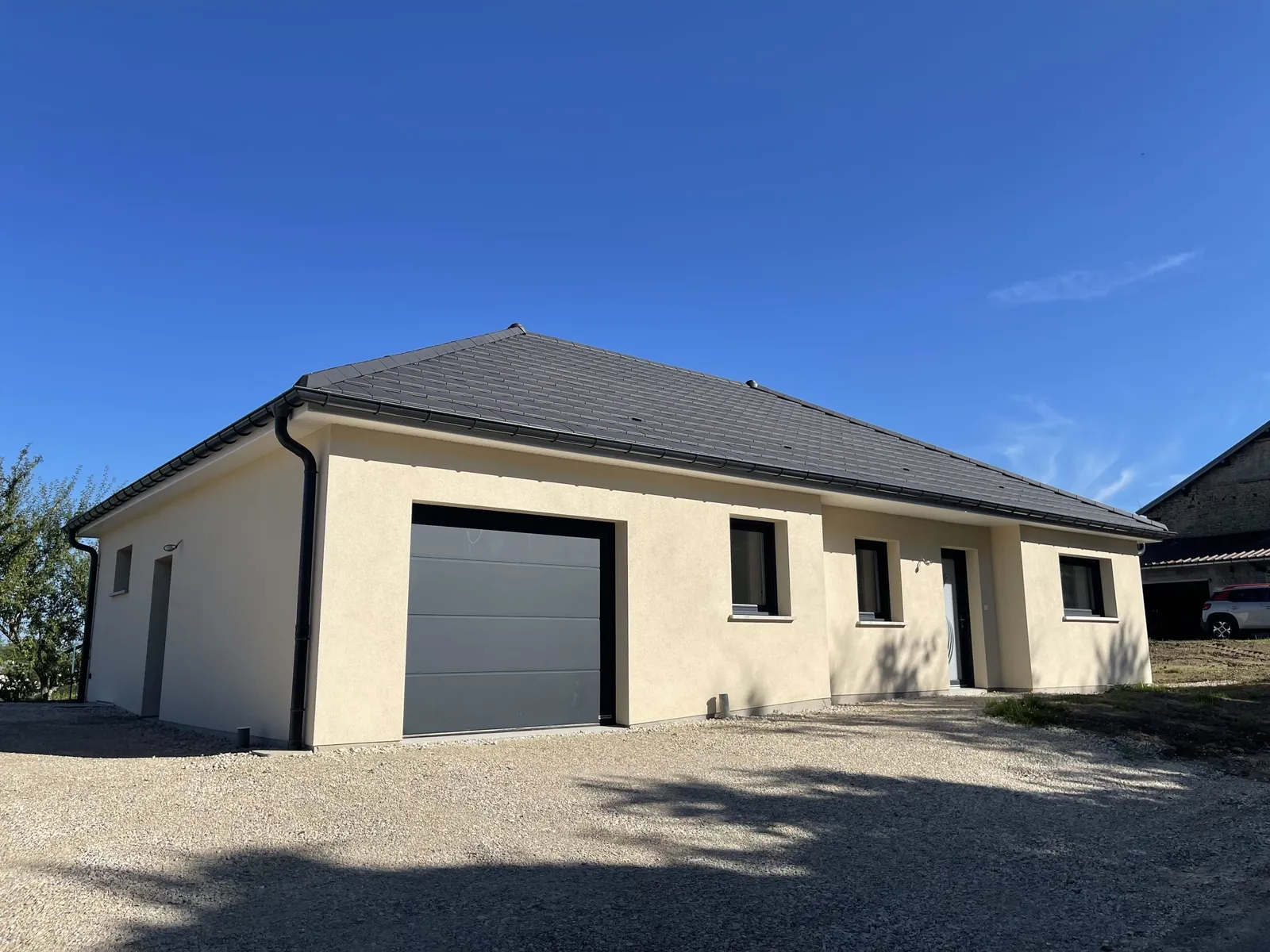 Maison individuelle neuve dont Maçonnerie Altan a réalisé le gros œuvre, en Franche-Comté